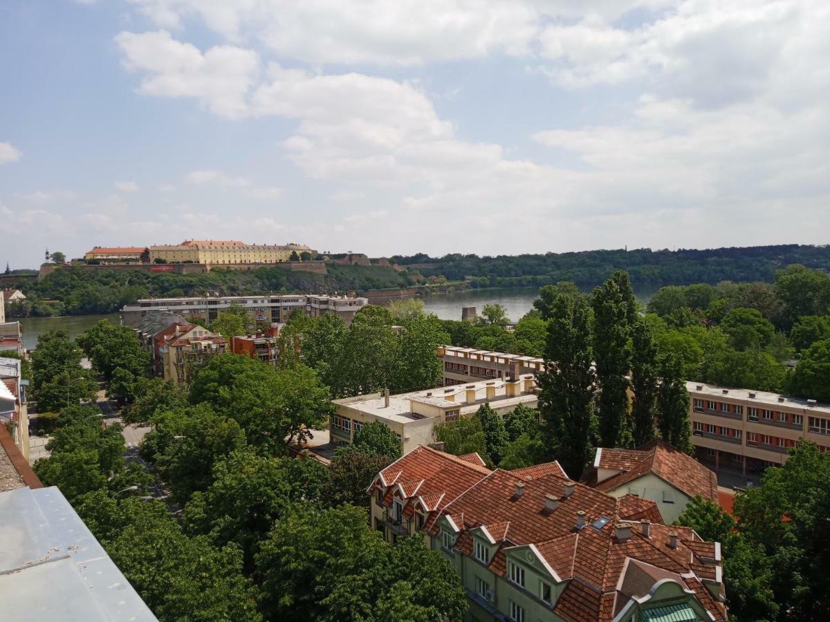 Penthouse Apartment Novi Sad Eksteriør billede